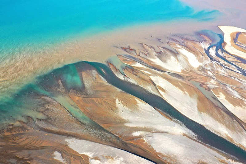 Donde el lago y el río se abrazan, la belleza reina