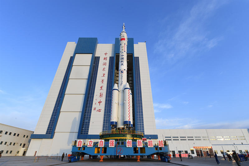 China se prepara para lanzar la nave espacial tripulada Shenzhou XIII