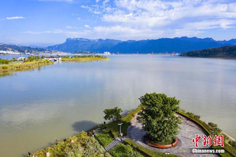 Foto tomada el 19 de octubre de 2021, muestra el paisaje de los tramos superiores de la presa de las Tres Gargantas. (Foto: Servicio de Noticias de China / Nie Shuang)