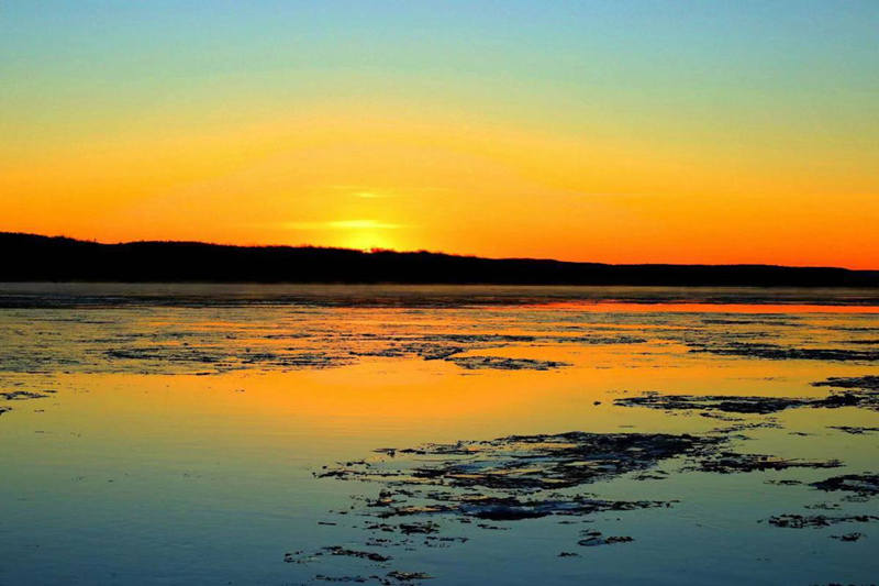 Río Heilongjiang se congela ante la llegada del temprano invierno