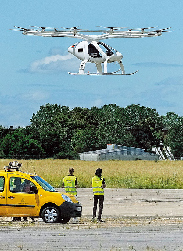 Unas 250 empresas de todo el mundo están desarrollando y produciendo vehículos voladores, y el número está aumentando, según un informe de la consultora McKinsey. [Foto: Agencias]