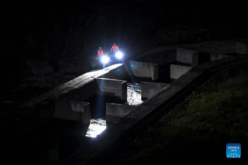 China construye un proyecto hidroeléctrico en un área de hábitat de peces en Guangxi