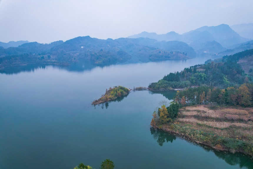 Comienza la pesca de invierno en un embalse ecológico de Chongqing