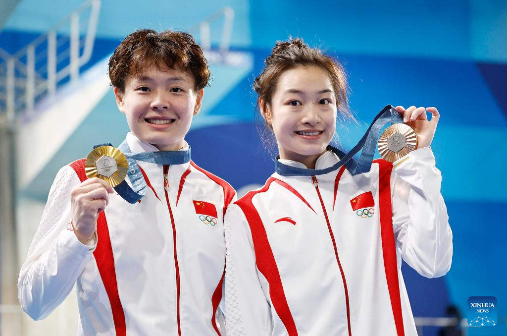 Chen Yiwen de China gana en prueba femenina de trampolín de 3m en Juegos Olímpicos de París