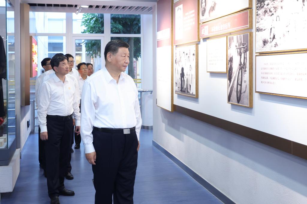 Xi insta a Fujian a desempe?ar papel pionero en modernización de China